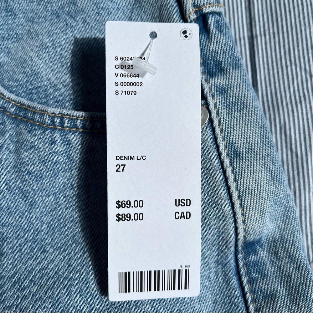 NWT Abrand Denim Shorts - Picture 8 of 8
